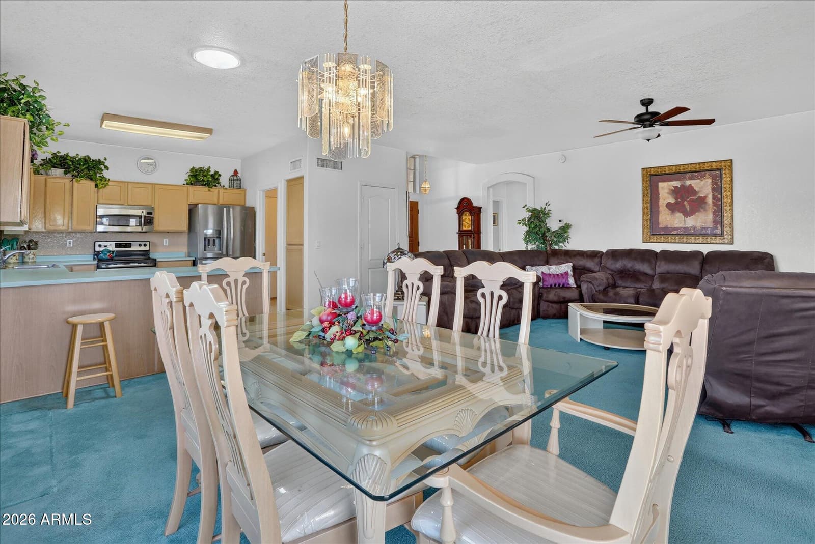 10328 W BURNETT Road, Peoria, AZ 85382 — photo 11 of 39