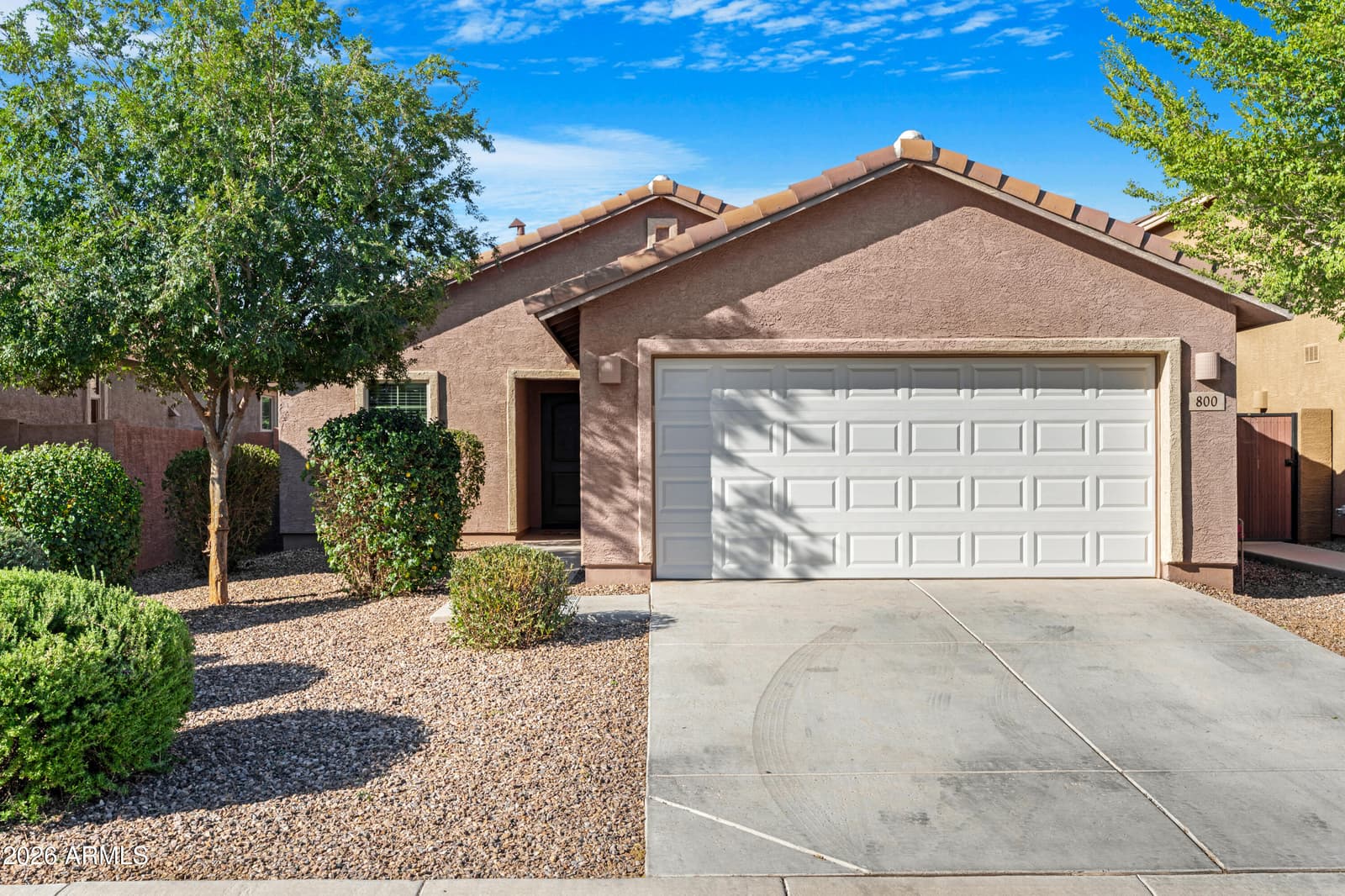 800 W LOWELL Drive, San Tan Valley, AZ 85140 — photo 2 of 38