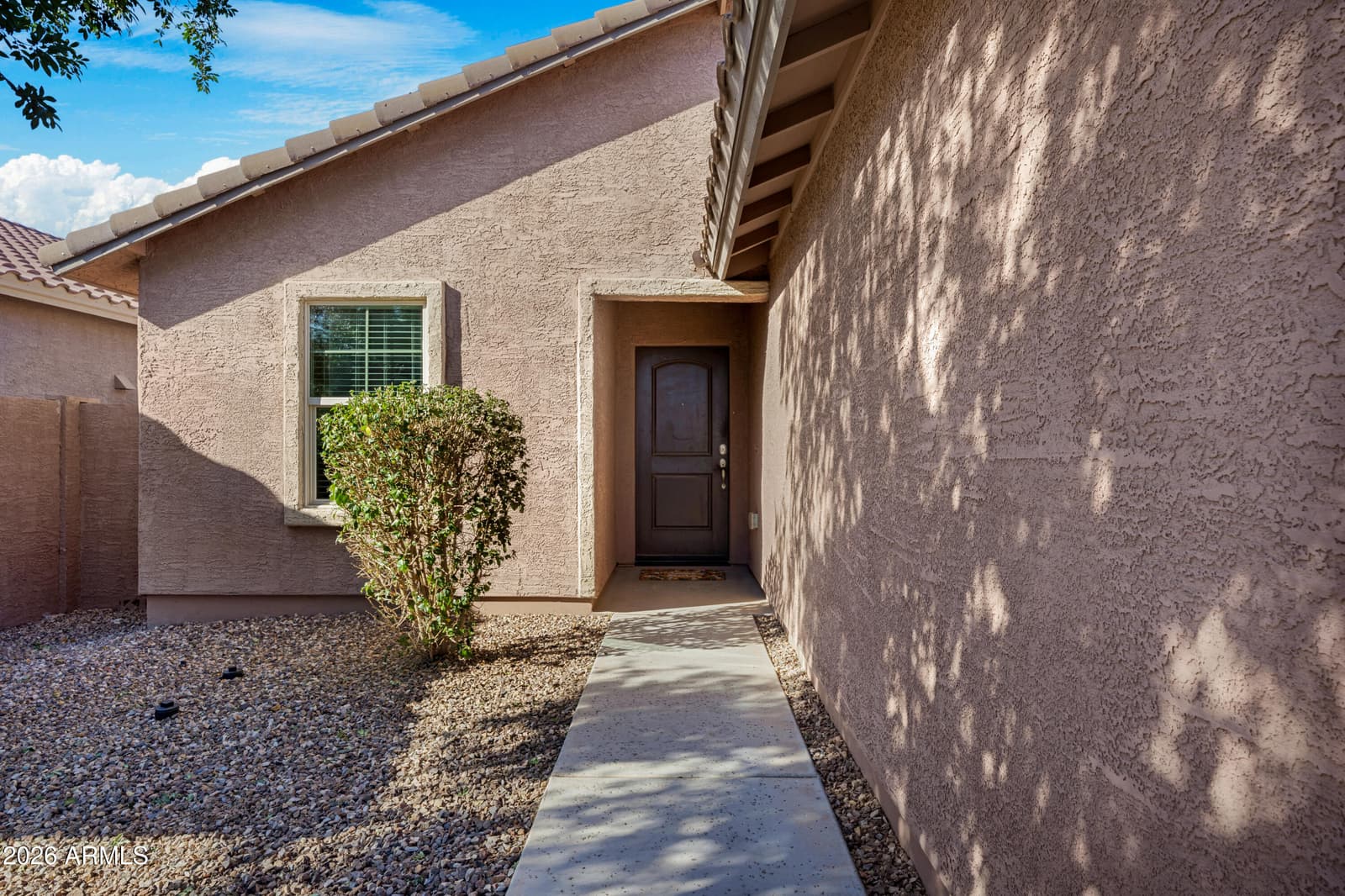 800 W LOWELL Drive, San Tan Valley, AZ 85140 — photo 4 of 38