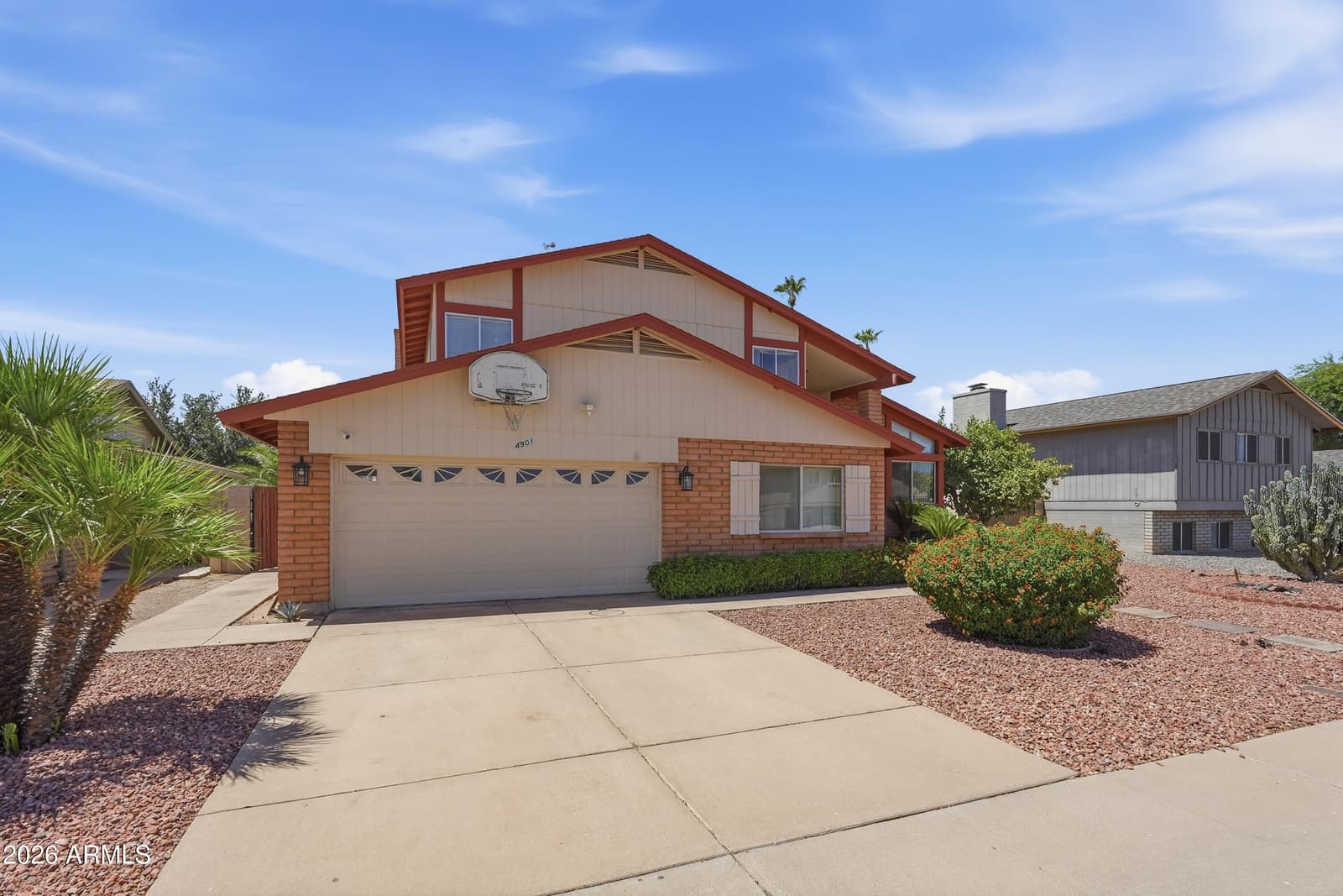 4901 W SELDON Lane, Glendale, AZ 85302 — photo 3 of 52