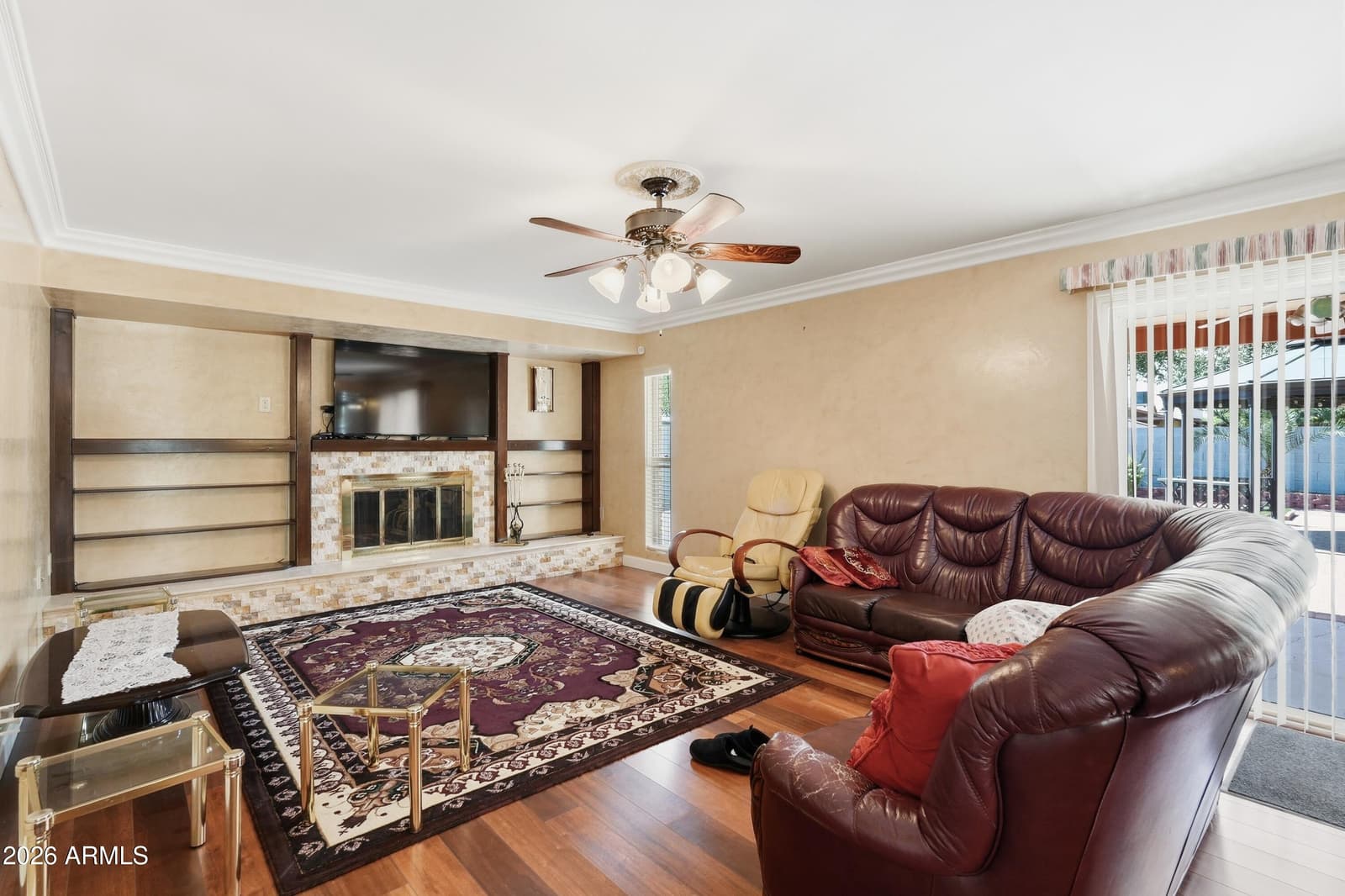 4901 W SELDON Lane, Glendale, AZ 85302 — photo 12 of 52