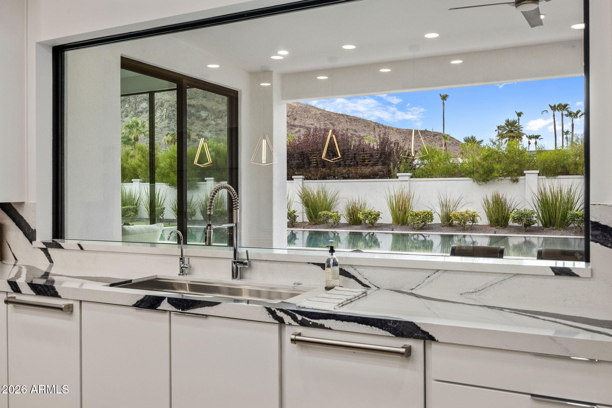 6302 E ALTA HACIENDA Drive, Scottsdale, AZ 85251 — photo 9 of 49