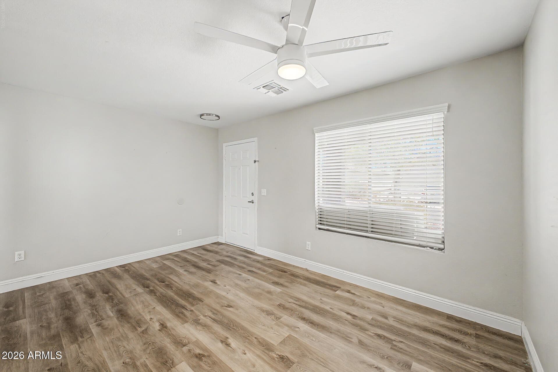 1211 E SILKTASSEL Trail, San Tan Valley, AZ 85143 — photo 16 of 31