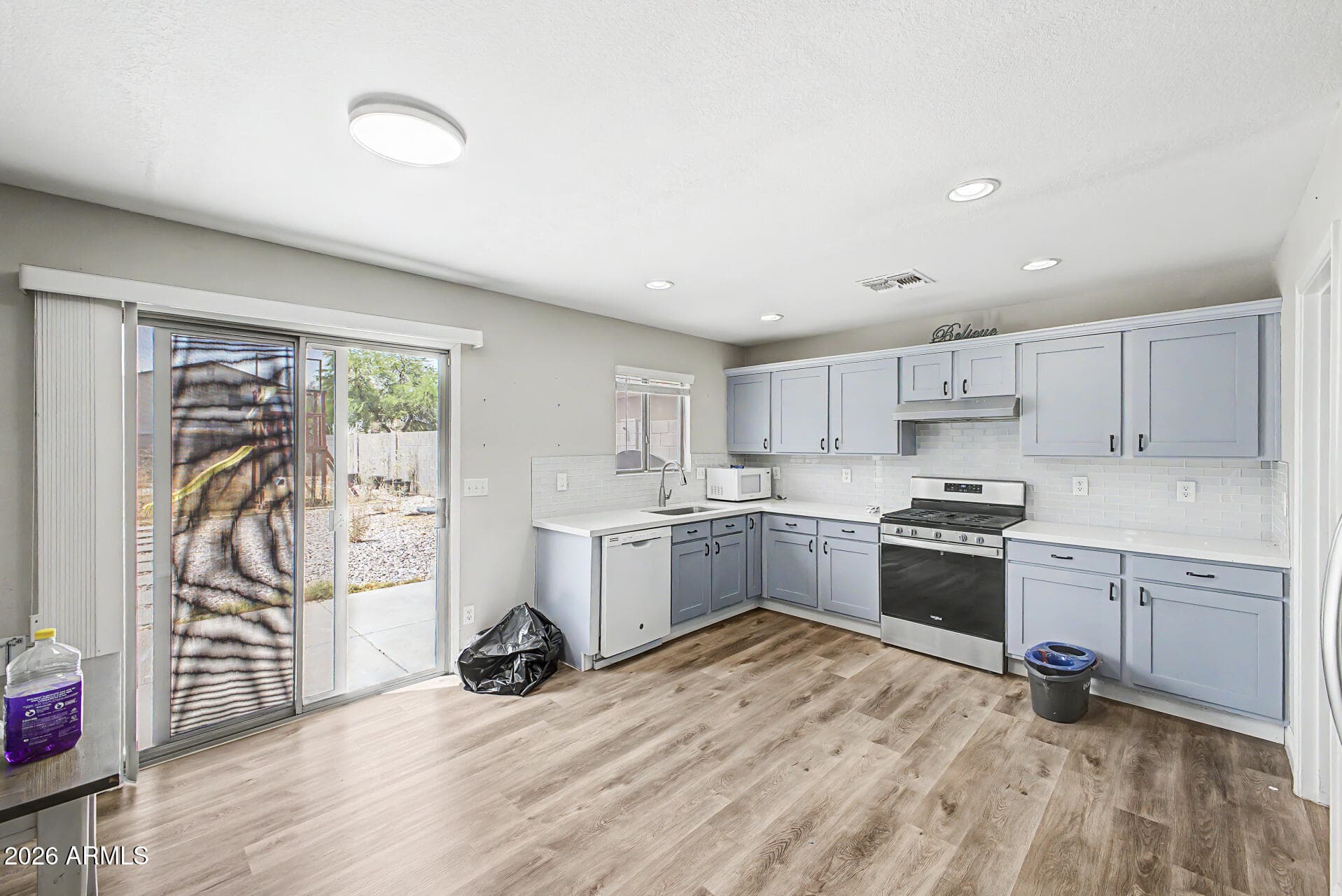 1211 E SILKTASSEL Trail, San Tan Valley, AZ 85143 — photo 3 of 31