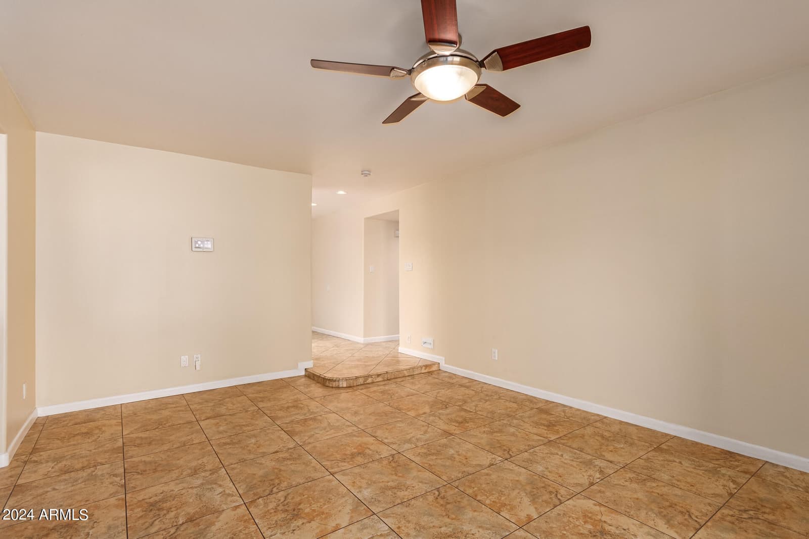 2705 W SUMMIT Place, Chandler, AZ 85224 — photo 9 of 41