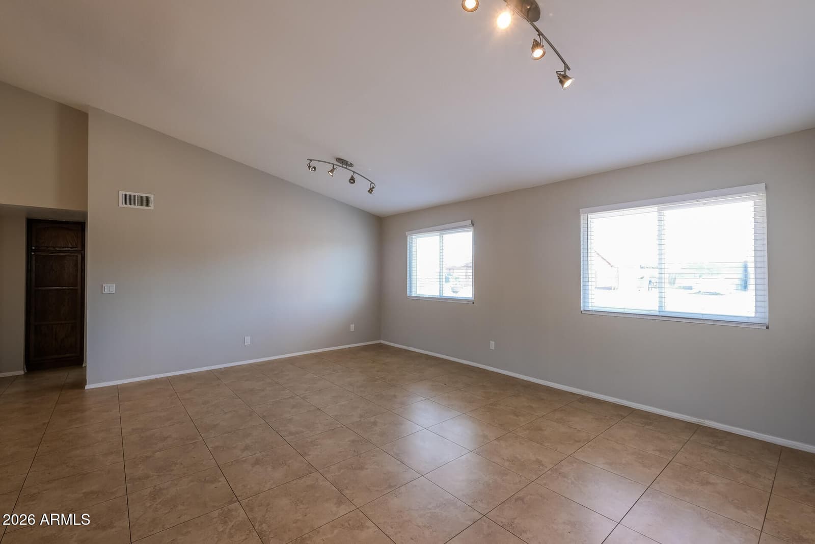 3551 W JOAN DE ARC Avenue, Phoenix, AZ 85029 — photo 4 of 21