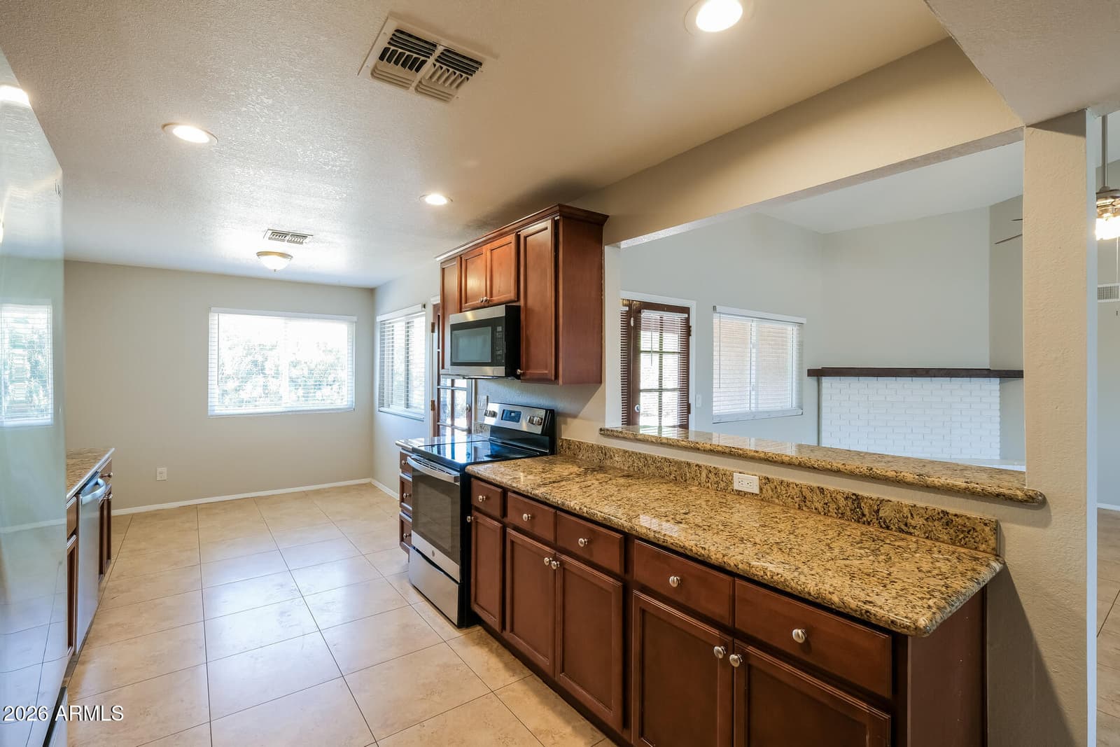 3551 W JOAN DE ARC Avenue, Phoenix, AZ 85029 — photo 12 of 21