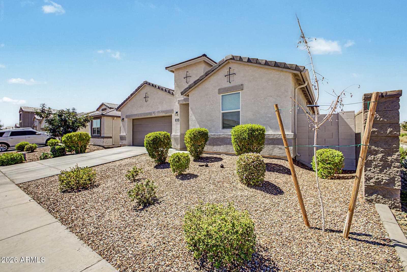 2824 W SEAVER Avenue, Apache Junction, AZ 85120 — photo 3 of 68