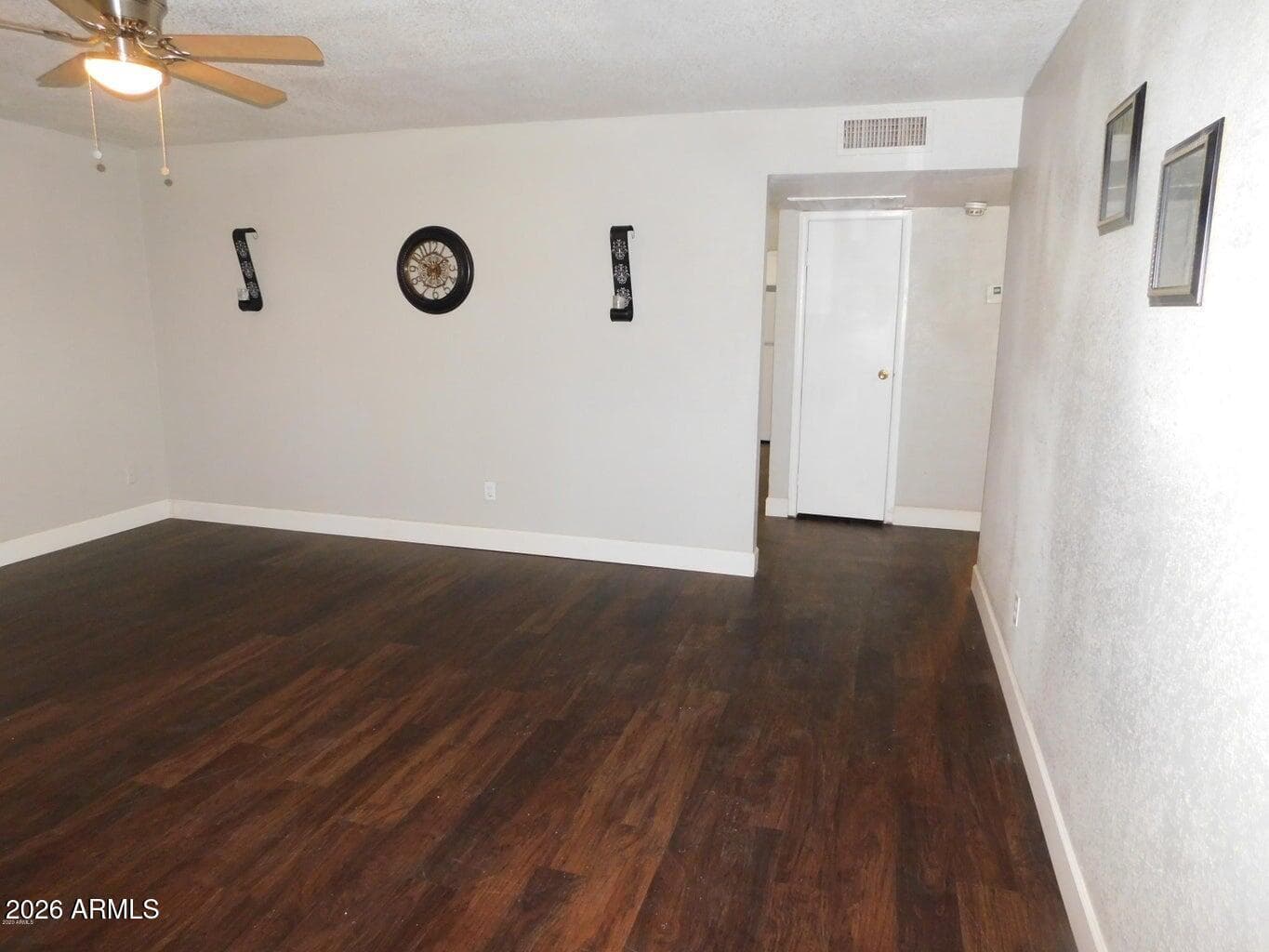 5612 W WILSHIRE Drive, Phoenix, AZ 85035 — photo 6 of 13
