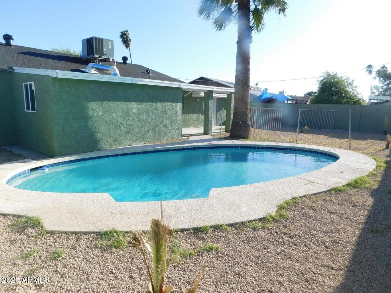 5612 W WILSHIRE Drive, Phoenix, AZ 85035 — photo 2 of 13