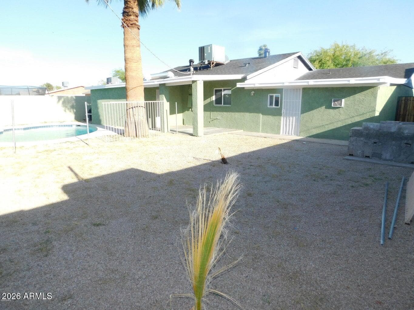 5612 W WILSHIRE Drive, Phoenix, AZ 85035 — photo 5 of 13