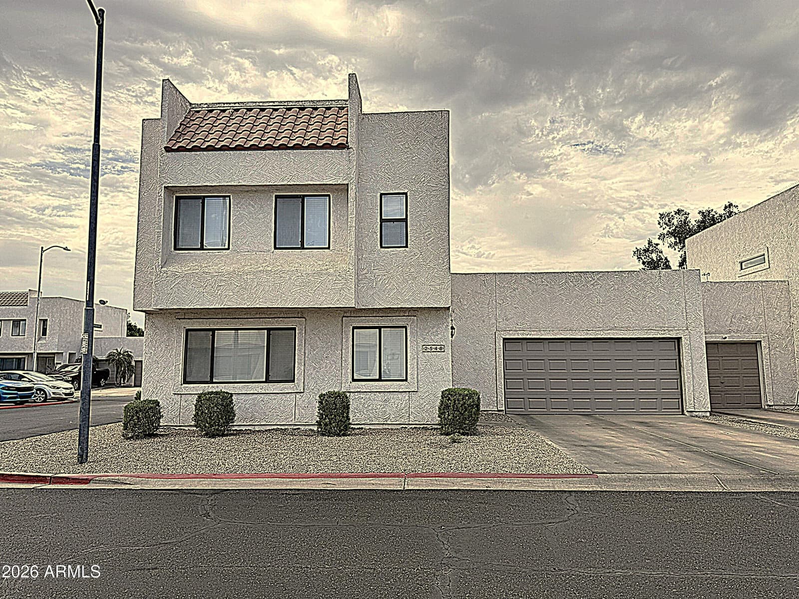 2548 W KATHLEEN Road, Phoenix, AZ 85023