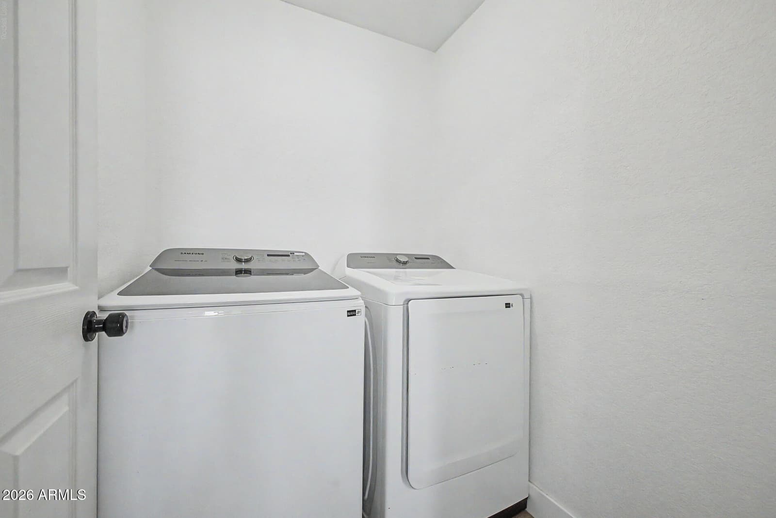351 W AMOROSO Drive, Gilbert, AZ 85233 — photo 24 of 37
