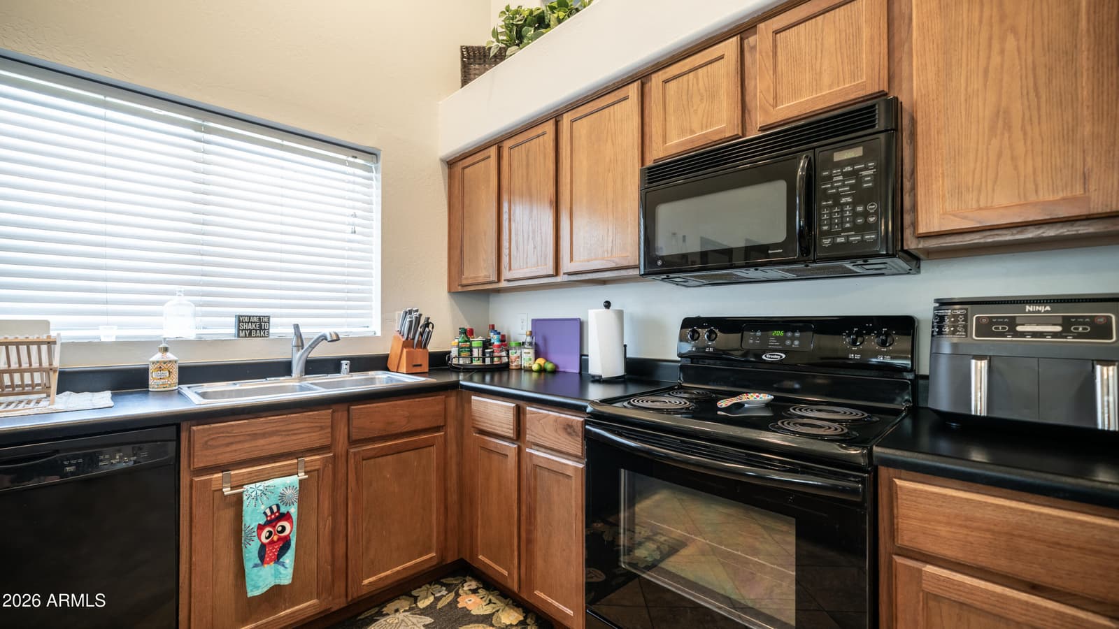 15256 W STATLER Street, Surprise, AZ 85374 — photo 3 of 31