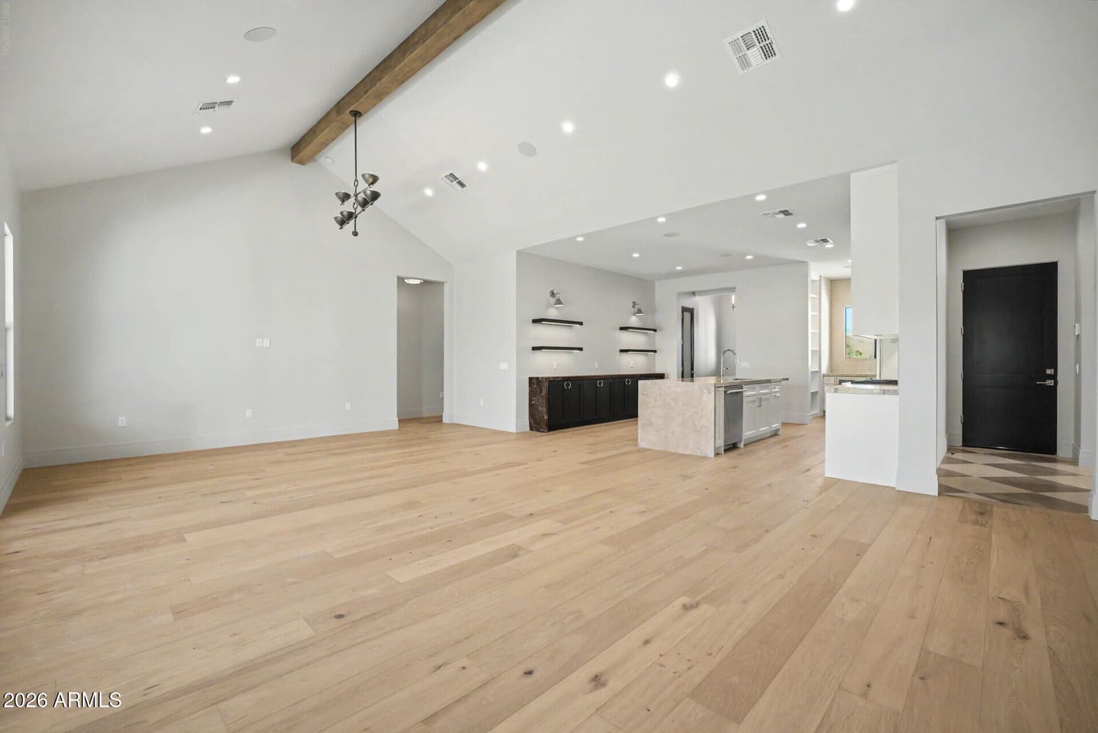 3210 E OREGON Avenue, Phoenix, AZ 85018 — photo 9 of 83