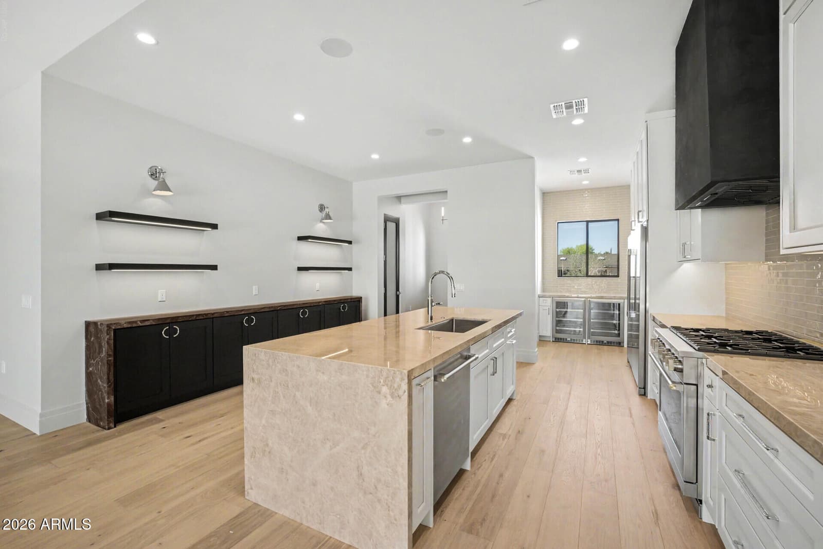 3210 E OREGON Avenue, Phoenix, AZ 85018 — photo 24 of 83