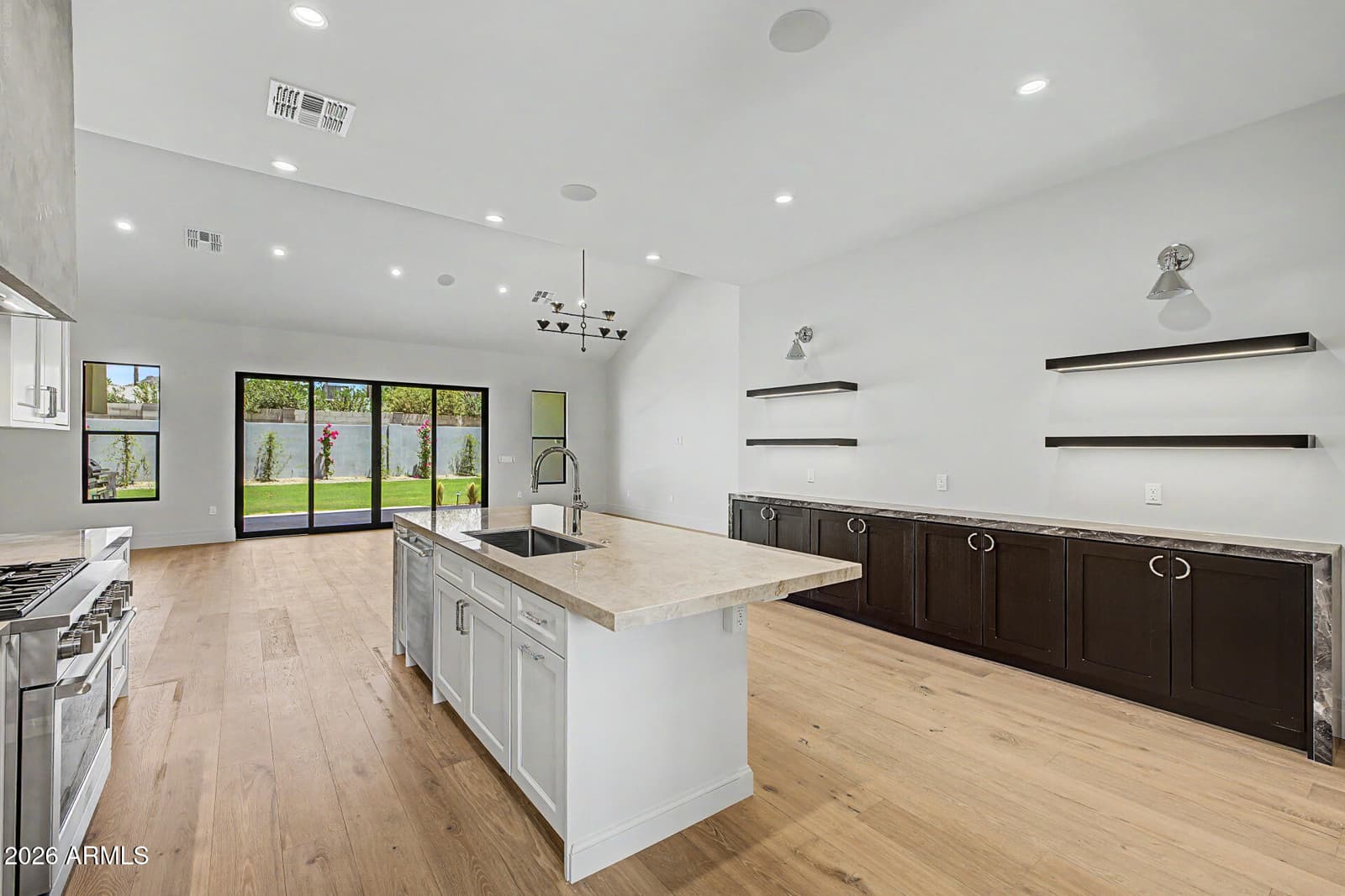 3210 E OREGON Avenue, Phoenix, AZ 85018 — photo 39 of 83