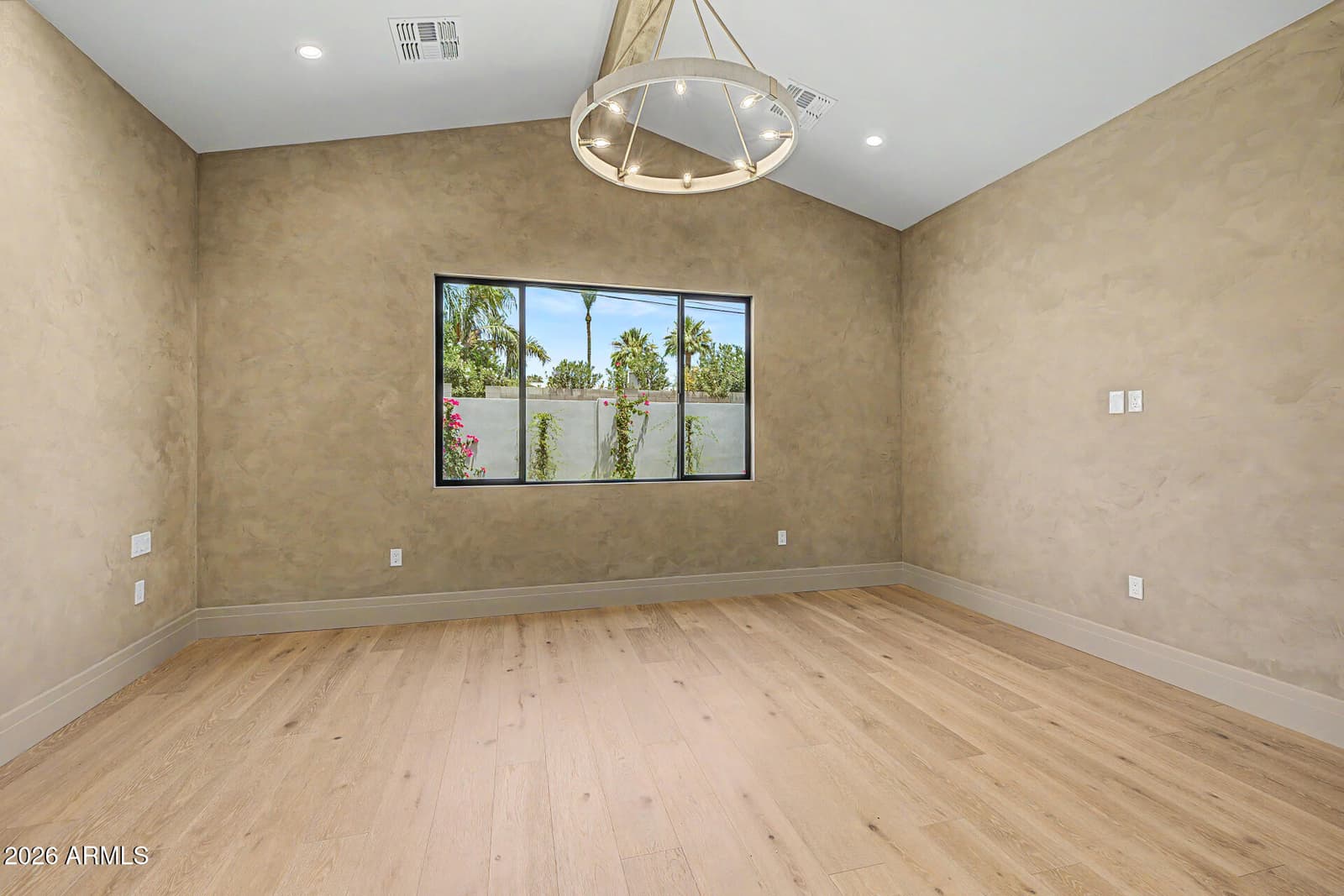 3210 E OREGON Avenue, Phoenix, AZ 85018 — photo 47 of 83