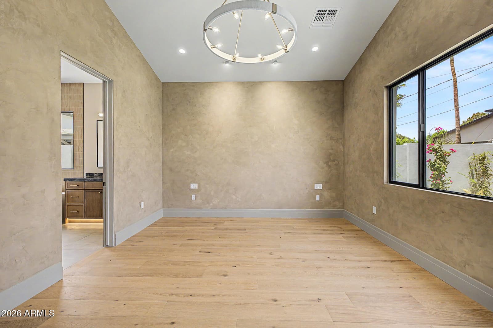 3210 E OREGON Avenue, Phoenix, AZ 85018 — photo 48 of 83