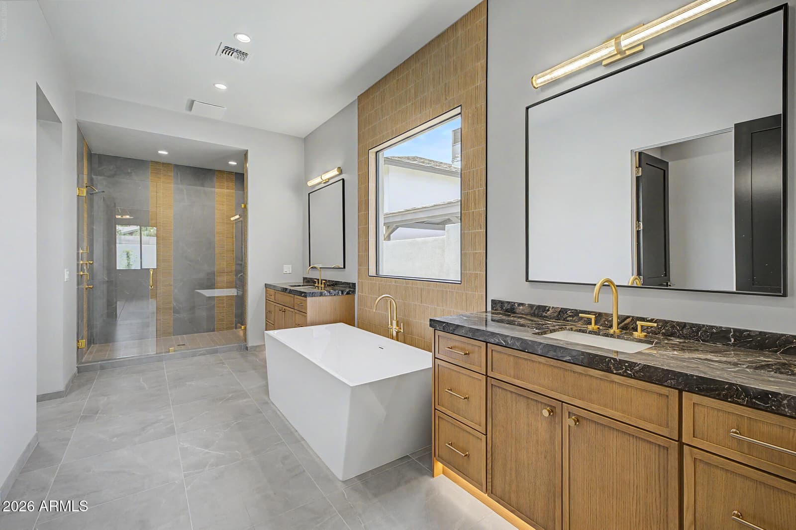 3210 E OREGON Avenue, Phoenix, AZ 85018 — photo 49 of 83