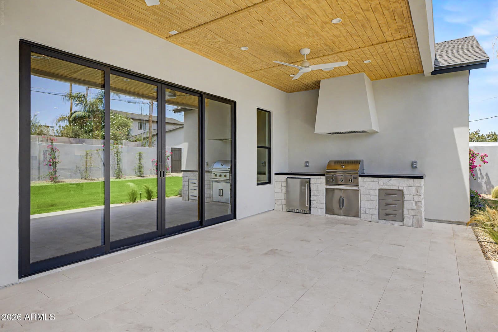 3210 E OREGON Avenue, Phoenix, AZ 85018 — photo 20 of 83