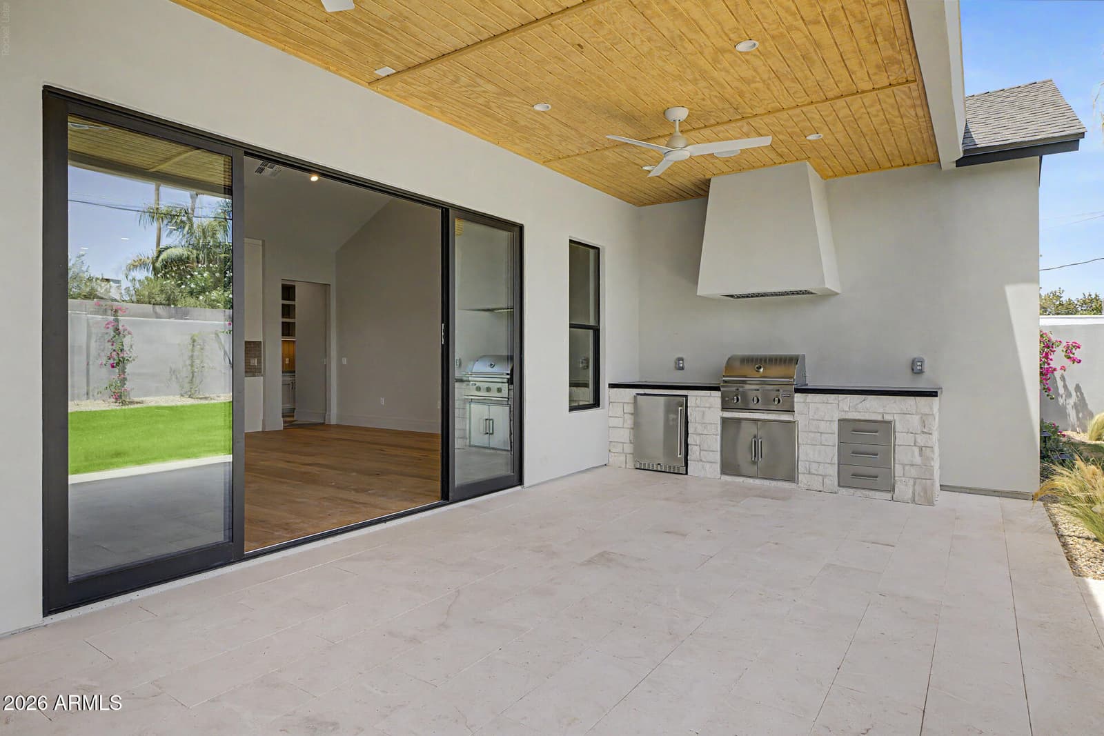3210 E OREGON Avenue, Phoenix, AZ 85018 — photo 21 of 83