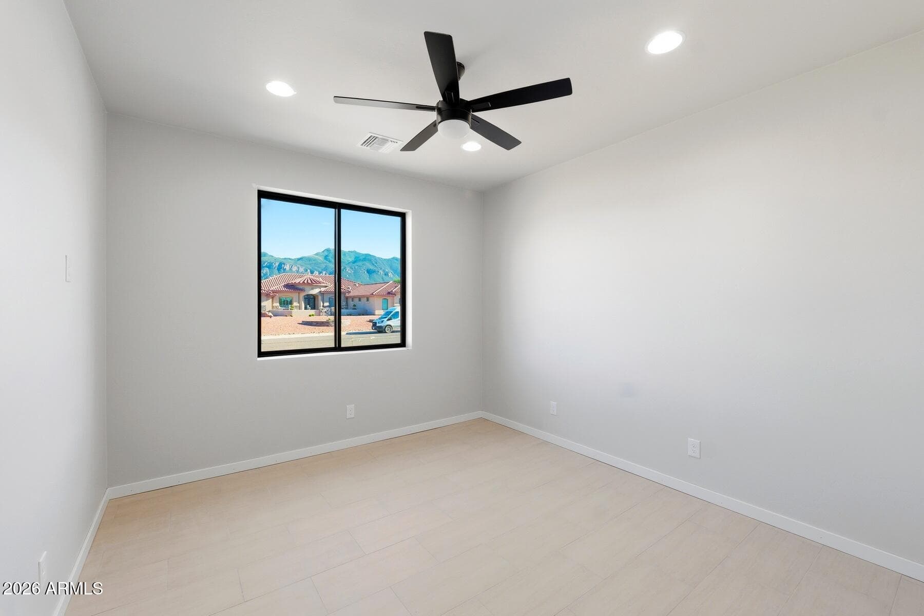 2367 ISLA BONITA Drive, Sierra Vista, AZ 85650 — photo 14 of 32