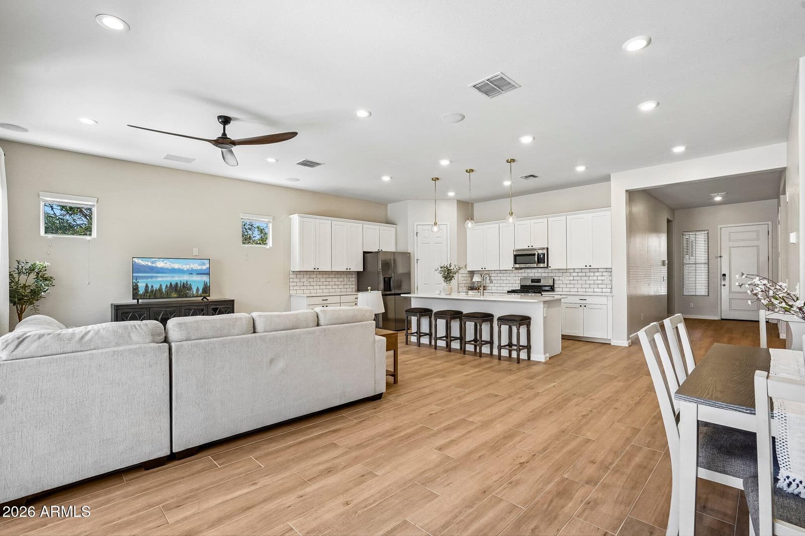 3074 E SUNRISE Place, Chandler, AZ 85286 — photo 9 of 34