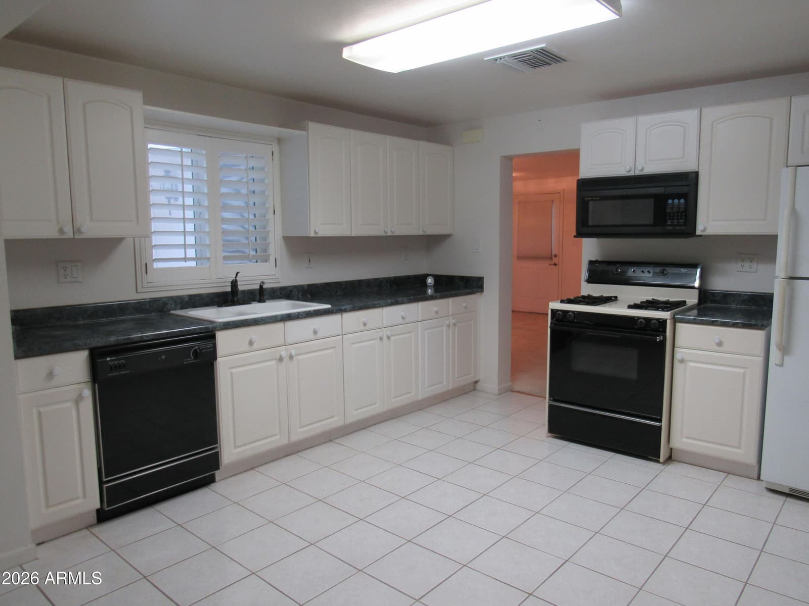 12602 N 22ND Street, Phoenix, AZ 85022 — photo 23 of 52