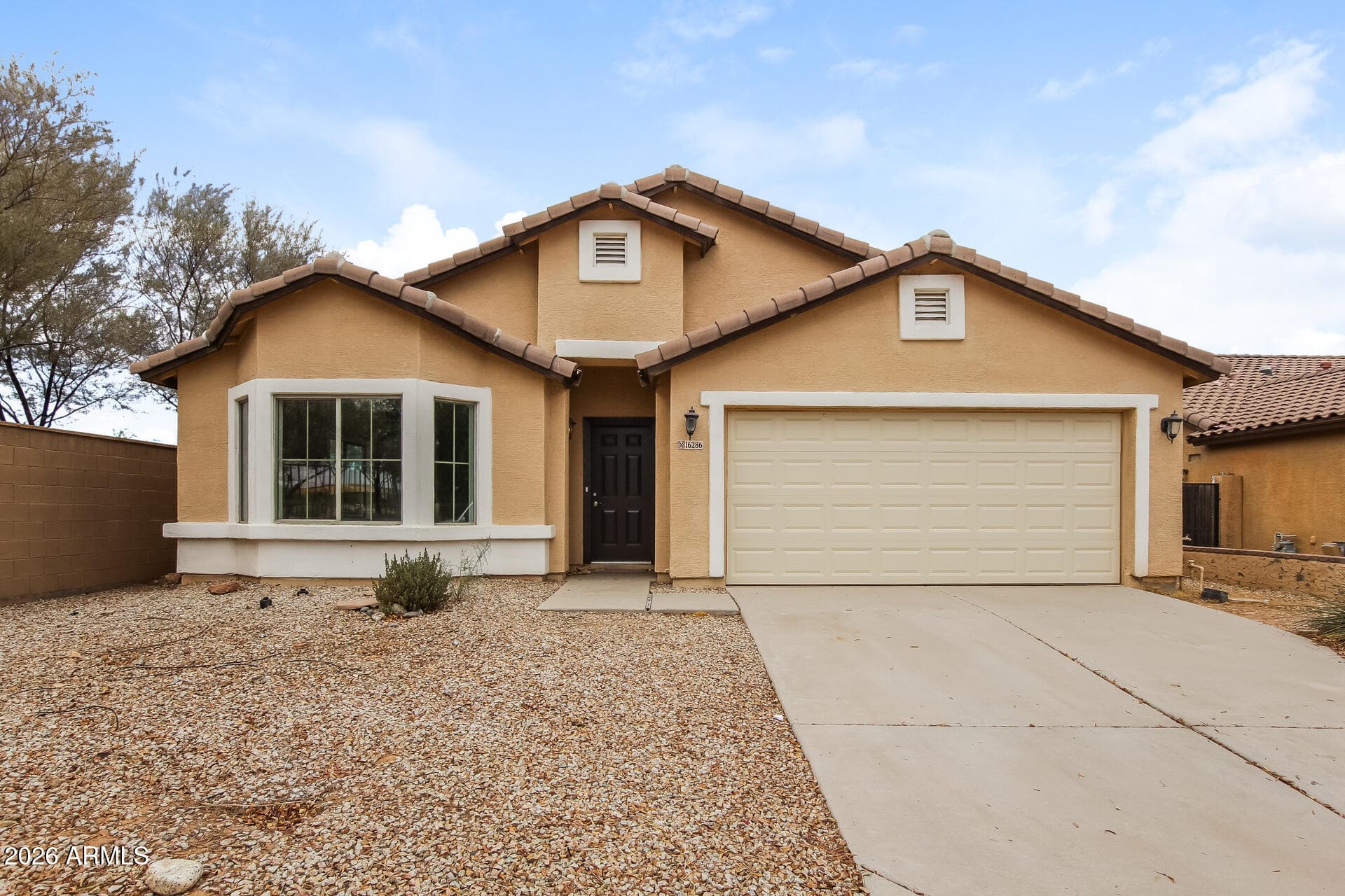 16286 W HOPE Drive, Surprise, AZ 85379 — photo 2 of 21