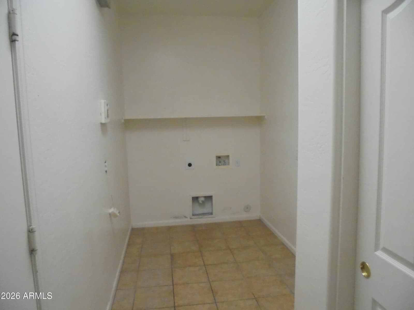 4204 S 78TH Lane, Phoenix, AZ 85043 — photo 4 of 21