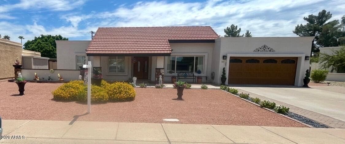 4045 S TAYLOR Drive, Tempe, AZ 85282 — photo 2 of 30