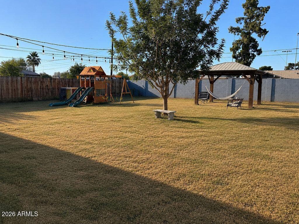 5731 W VISTA Avenue, Glendale, AZ 85301 — photo 1 of 8