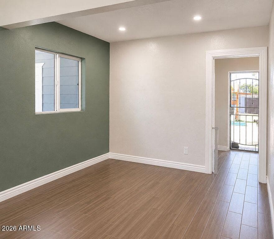 5731 W VISTA Avenue, Glendale, AZ 85301 — photo 4 of 8