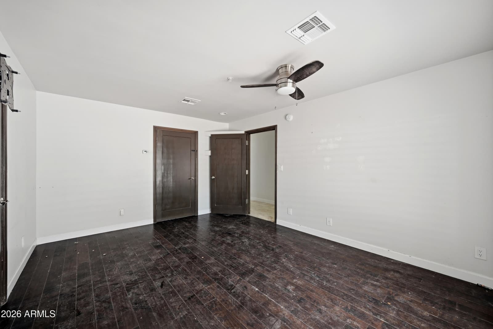 7214 E ROYAL PALM Road, Scottsdale, AZ 85258 — photo 16 of 39