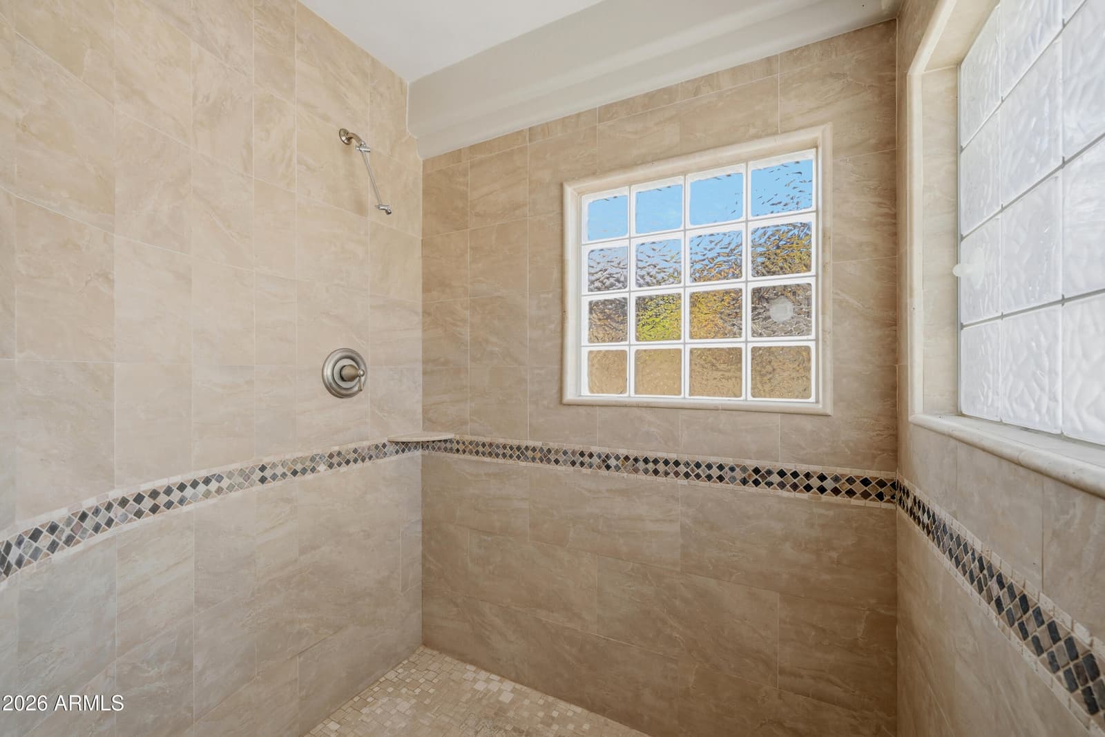 7214 E ROYAL PALM Road, Scottsdale, AZ 85258 — photo 21 of 39