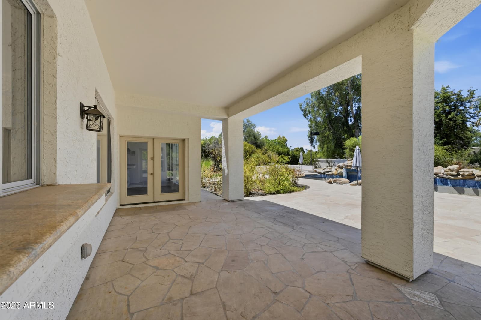 7214 E ROYAL PALM Road, Scottsdale, AZ 85258 — photo 36 of 39