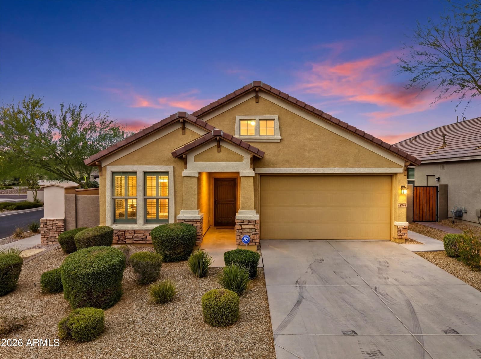 17742 W GRANITE VIEW Drive, Goodyear, AZ 85338 — photo 3 of 98