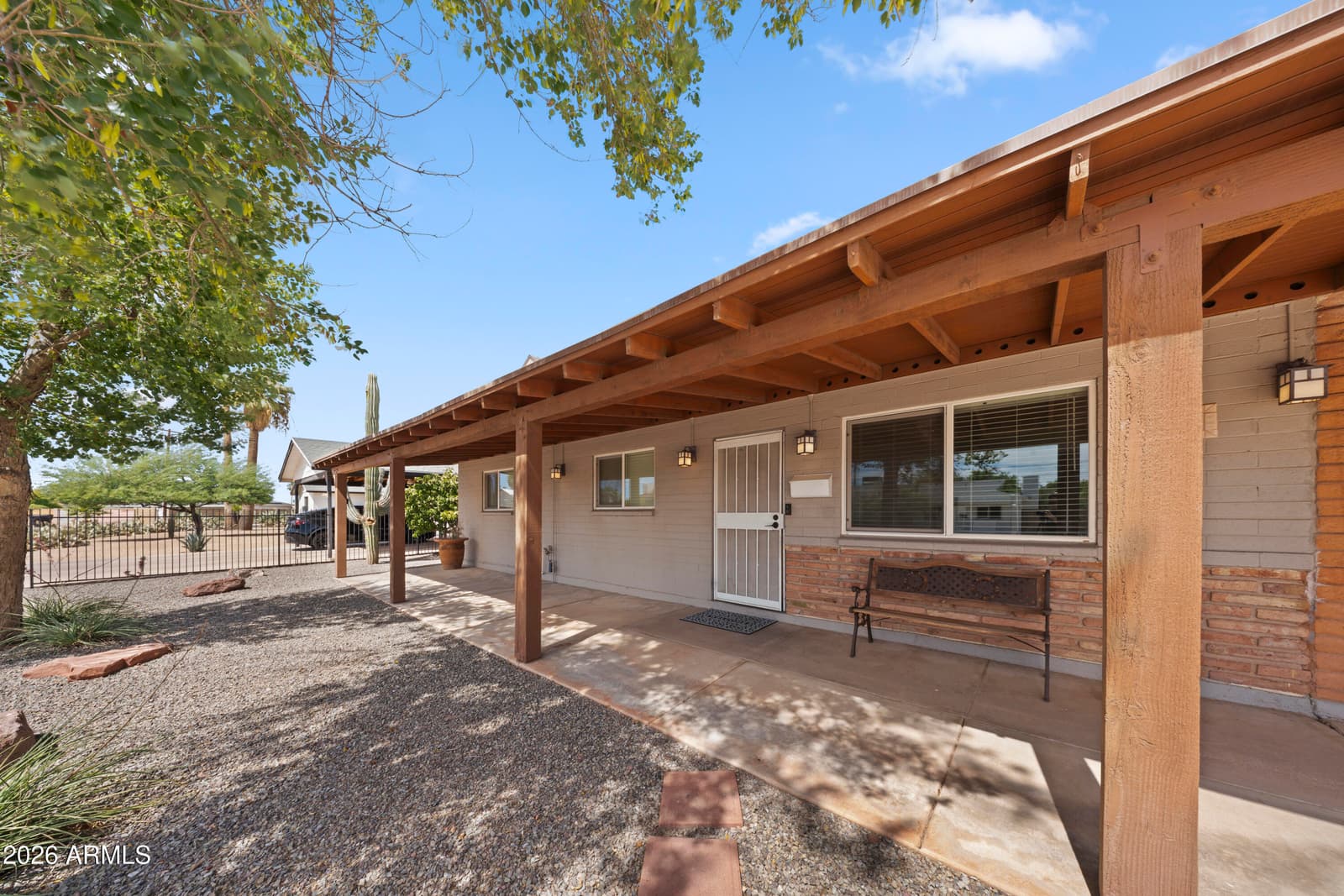 1621 S MARILYN ANN Drive, Tempe, AZ 85281 — photo 4 of 53