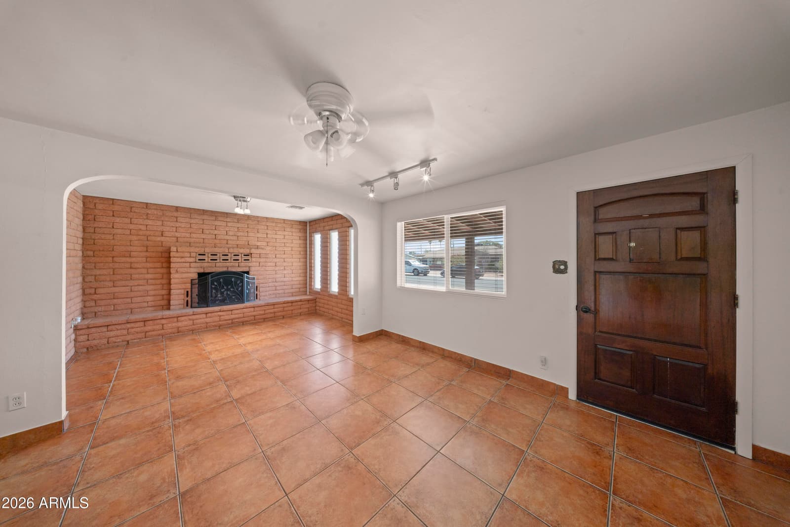 1621 S MARILYN ANN Drive, Tempe, AZ 85281 — photo 8 of 53