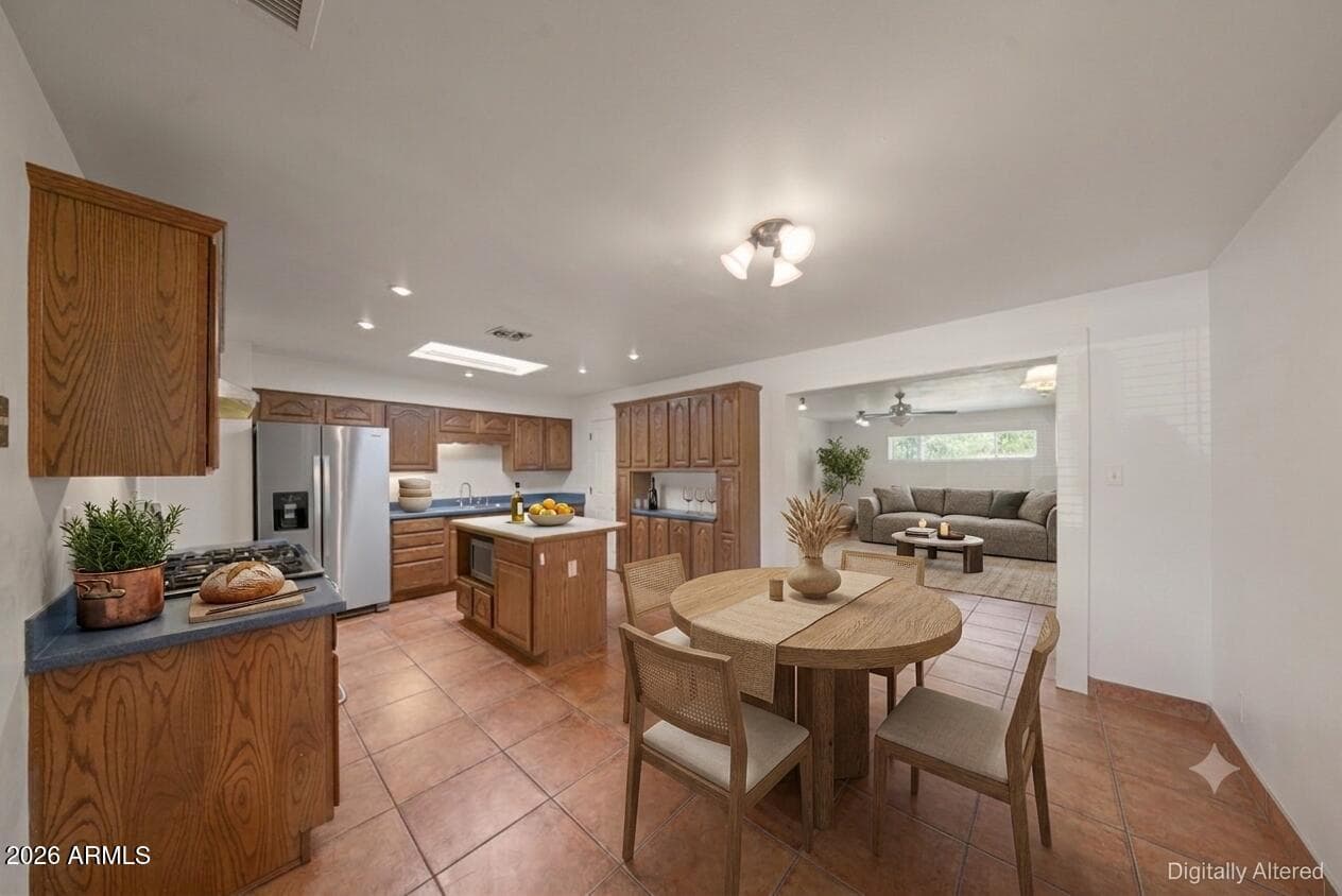 1621 S MARILYN ANN Drive, Tempe, AZ 85281 — photo 12 of 53