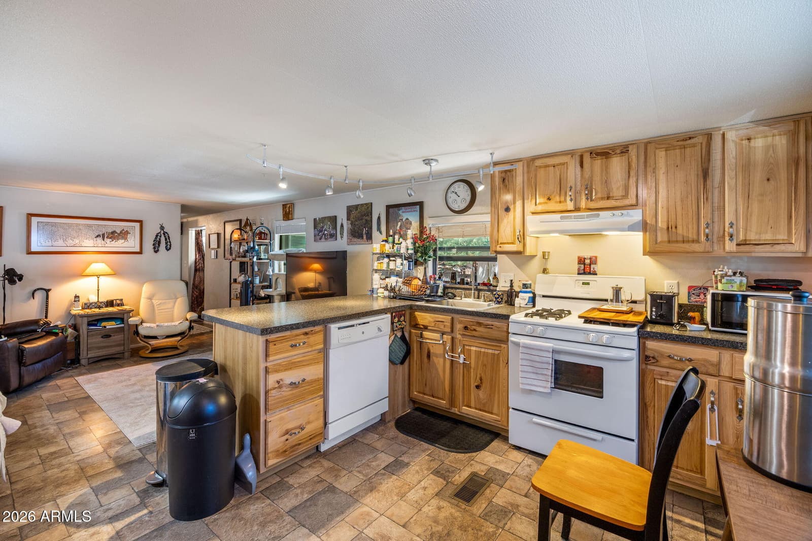 610 S 29TH Drive, Show Low, AZ 85901 — photo 10 of 29