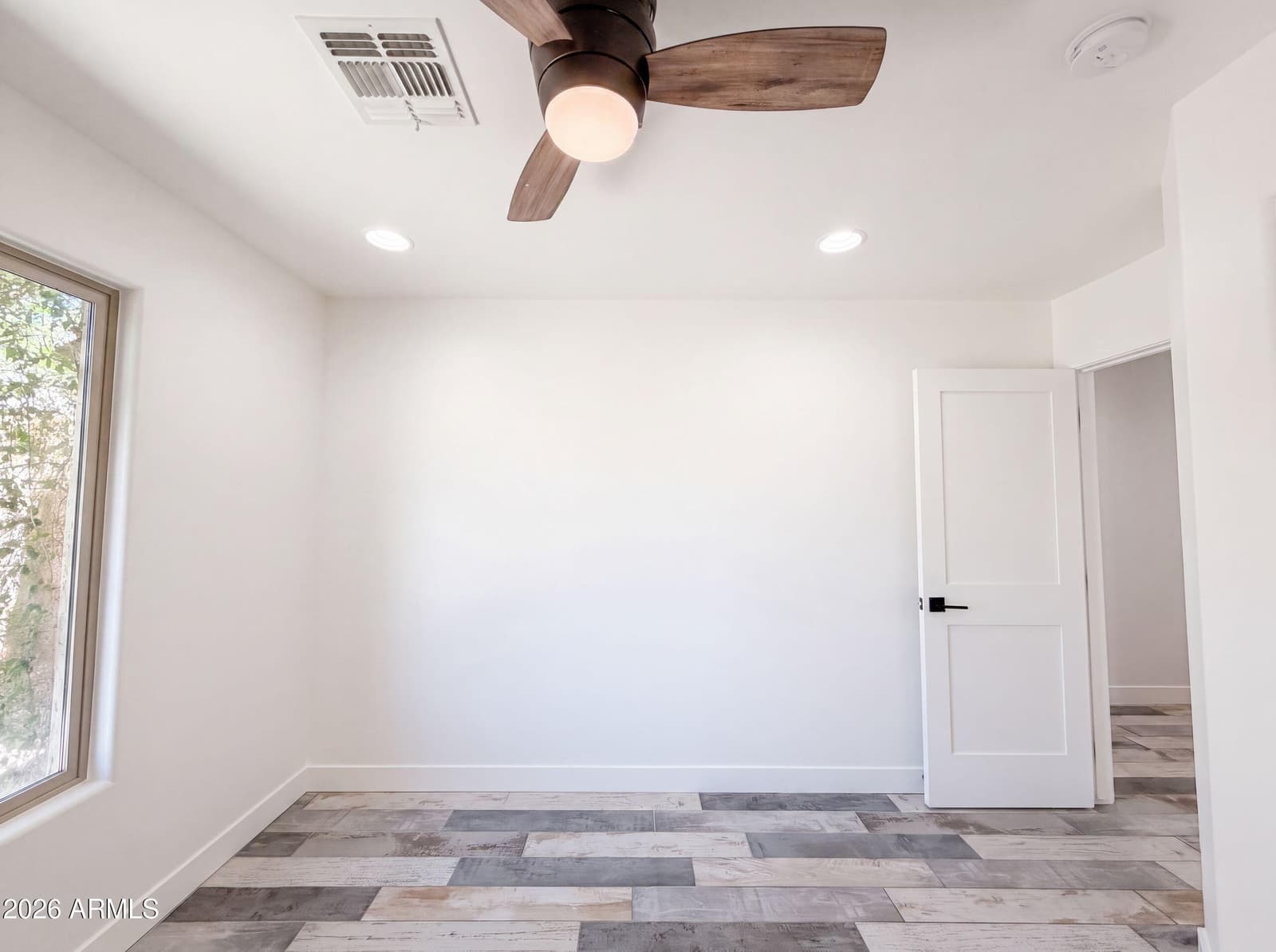 8747 W LONE CACTUS Drive, Peoria, AZ 85382 — photo 17 of 27