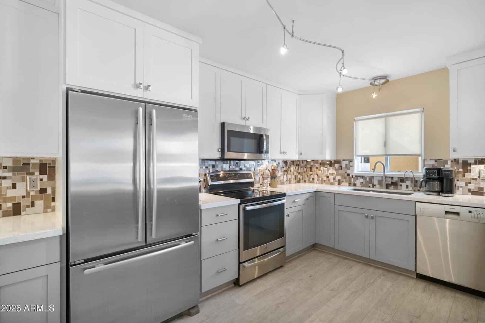 6502 N CENTRAL Avenue A101, Phoenix, AZ 85012 — photo 8 of 51