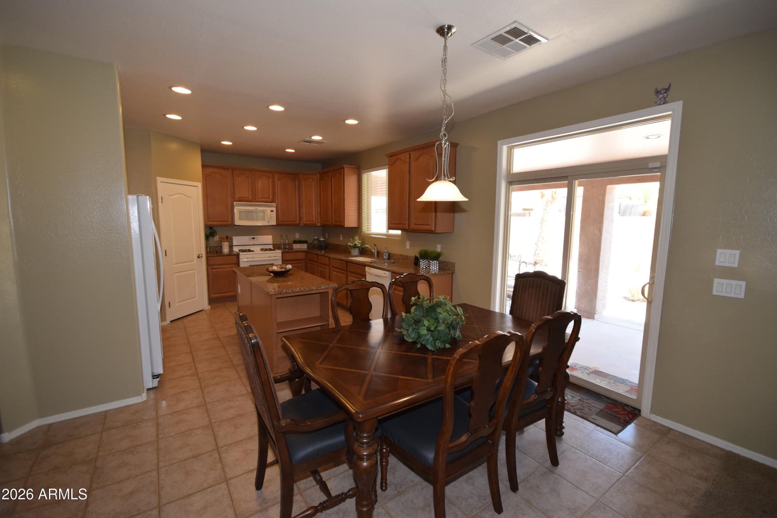 514 E PASTURE CANYON Drive, San Tan Valley, AZ 85143 — photo 8 of 68