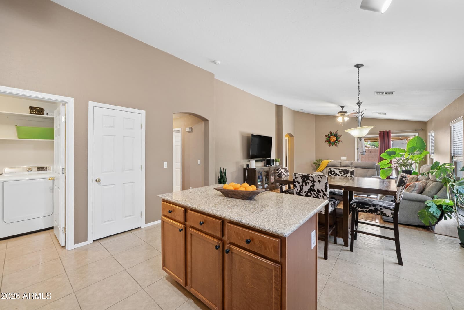 3243 W ALLENS PEAK Drive, San Tan Valley, AZ 85144 — photo 17 of 60