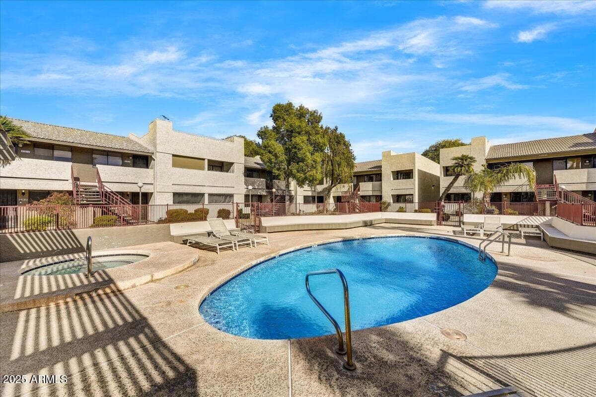 3301 E EARLL Drive 102, Phoenix, AZ 85018 — photo 13 of 16