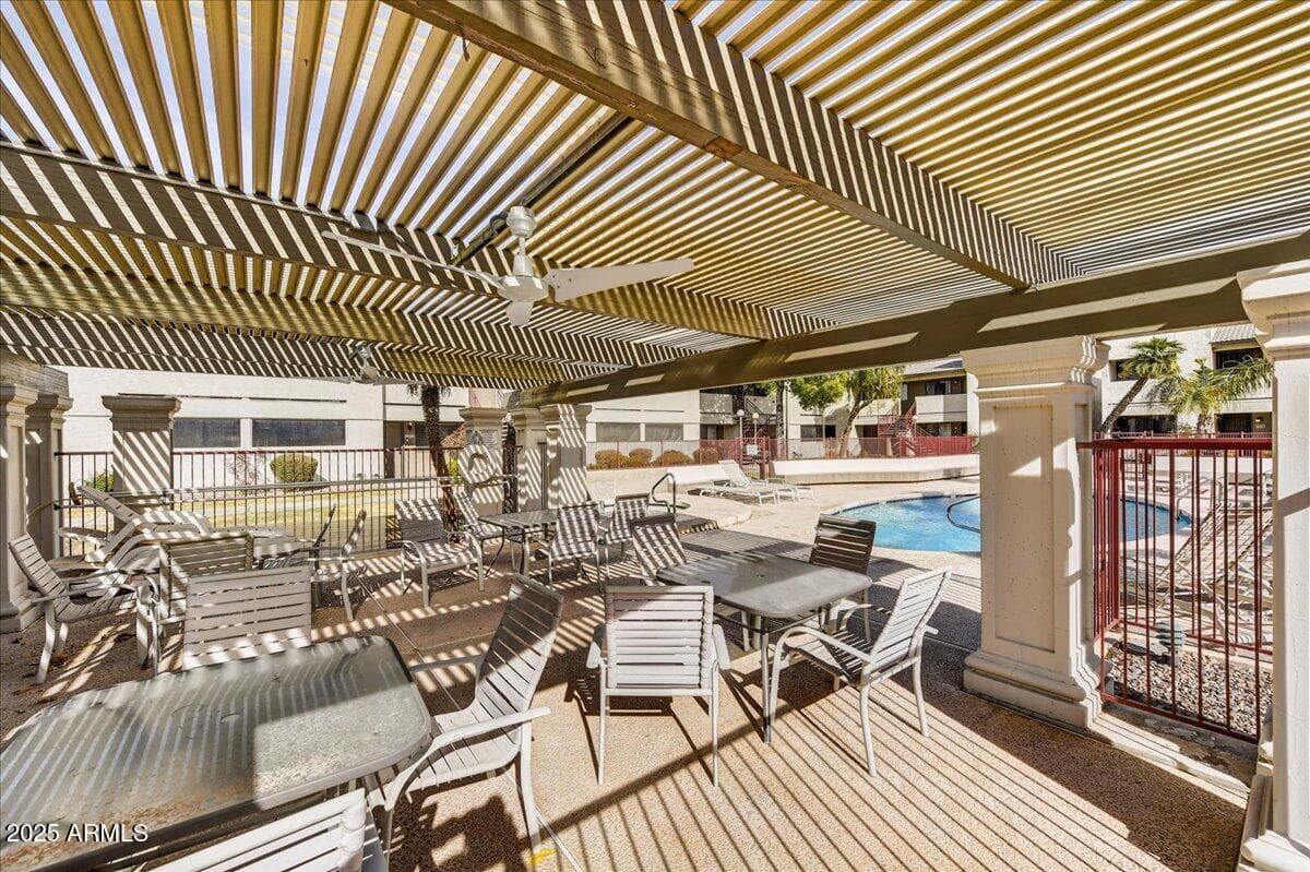 3301 E EARLL Drive 102, Phoenix, AZ 85018 — photo 14 of 16