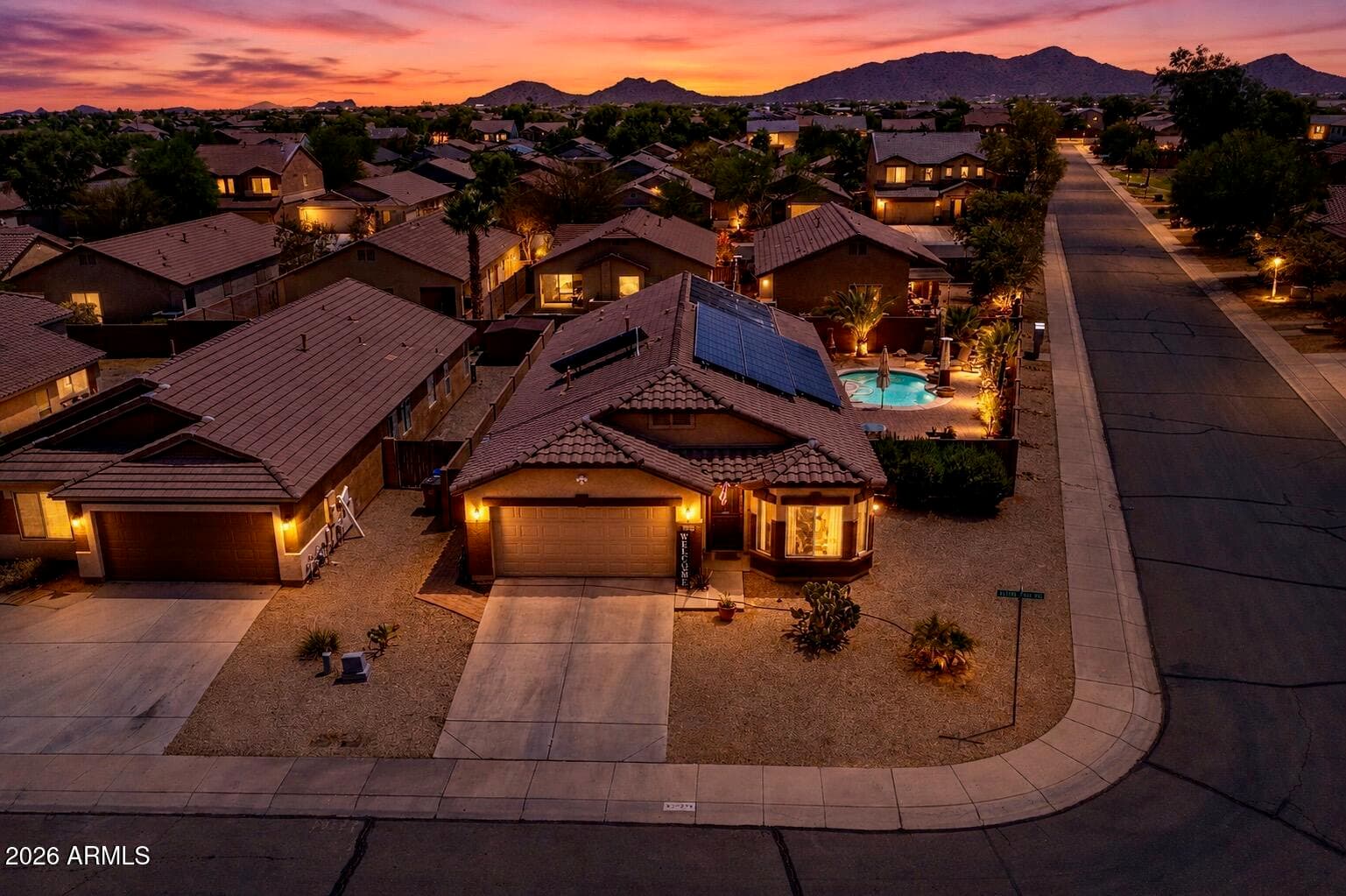 3243 W ALLENS PEAK Drive, San Tan Valley, AZ 85144 — photo 5 of 60