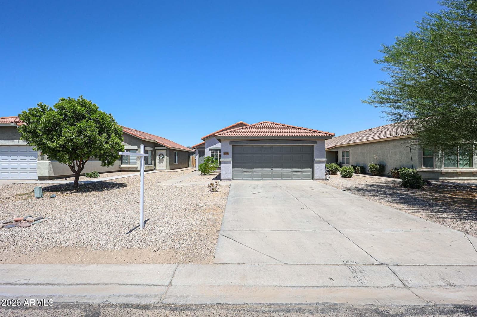 1098 E NARDINI Street, San Tan Valley, AZ 85140 — photo 6 of 32